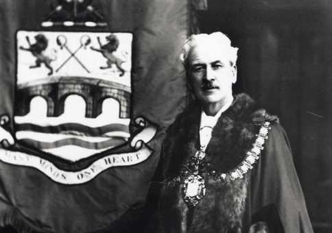 Fred Spalding in Mayoral robes