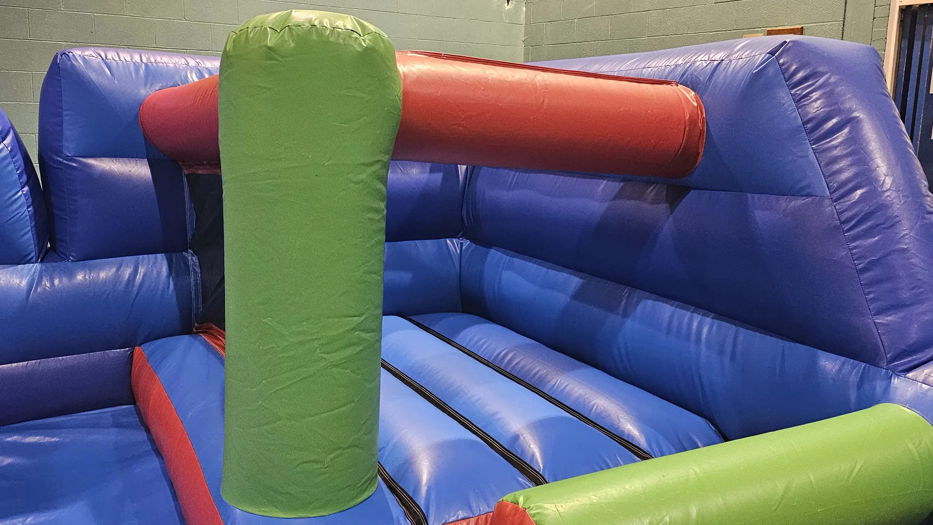 Dovedale Sports Hall Inflatable (5)