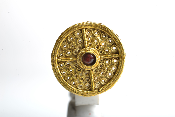 Saxon Gold and garnet pendant