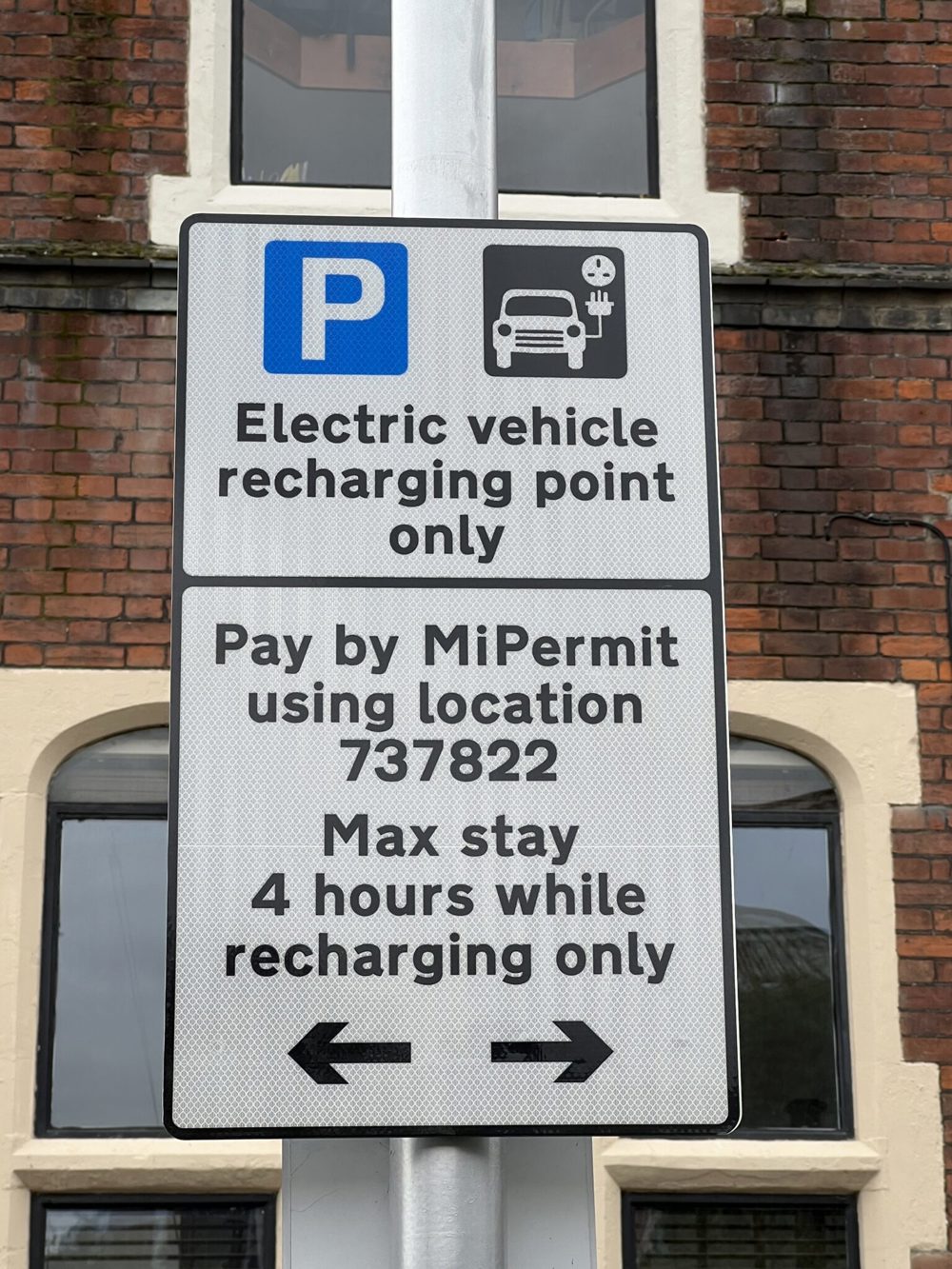 EV Charging Sign